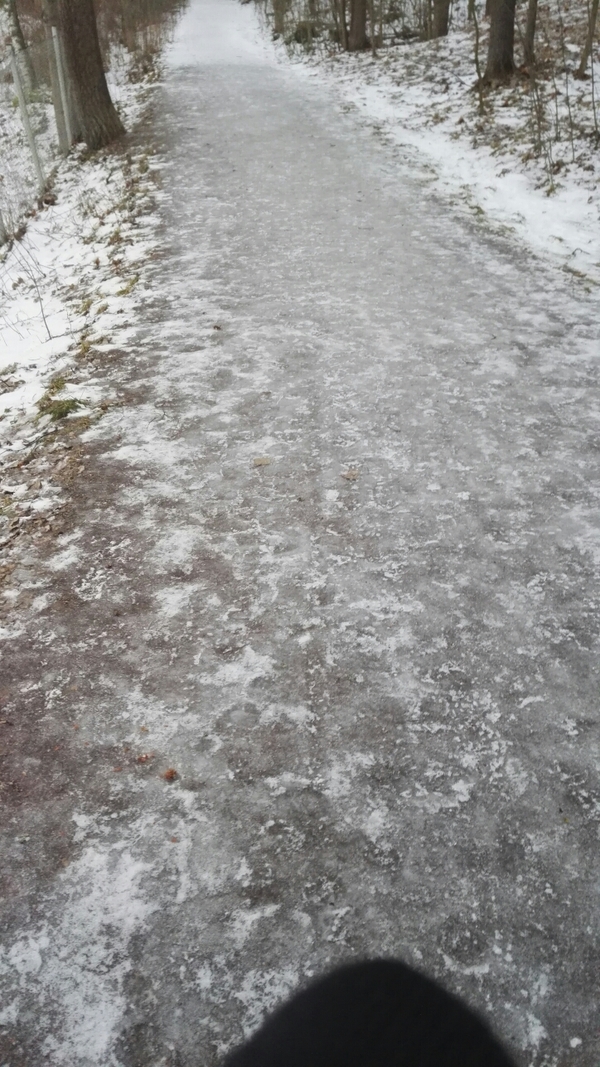 Jäistä menoa.
